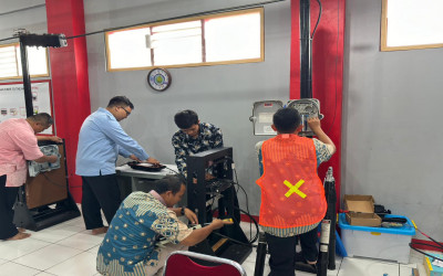 Sinergi Industri: Guru TKJ SMK Muhammadiyah Bobotsari 
